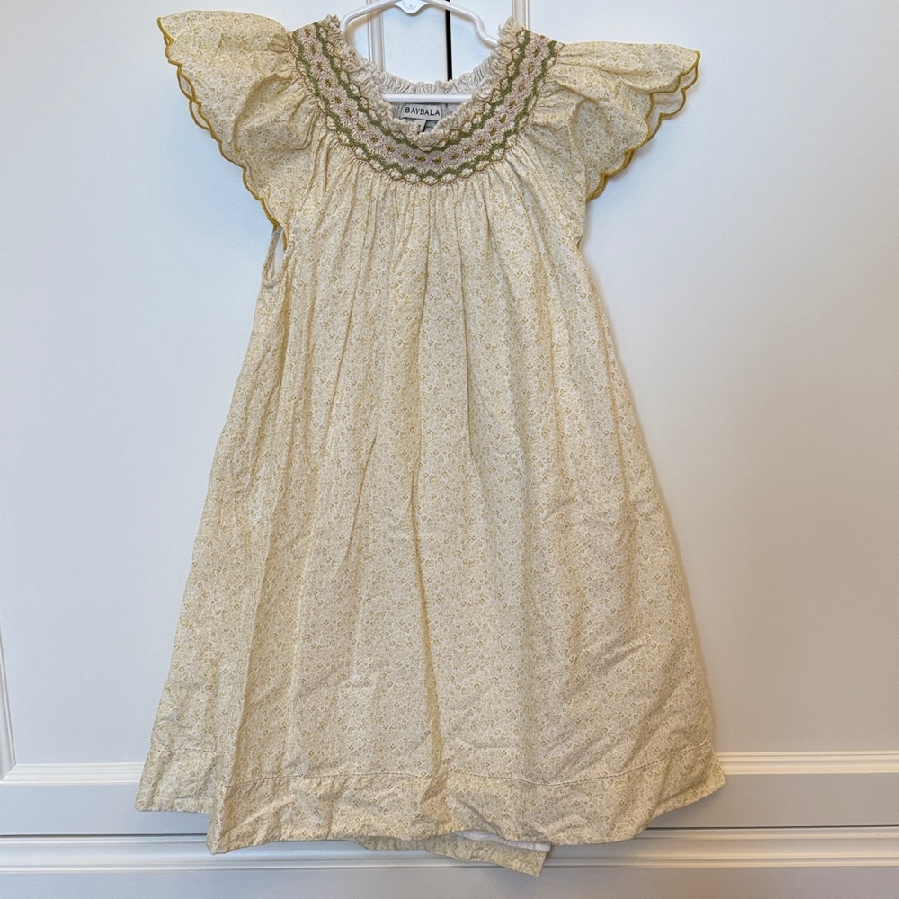 Baybala Hand-Smocked Girls Floral Dress with Scallop Flutter Sleeve. Size Y8.